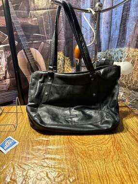 Tommy Bahama Black Pebbled Leather Tote Bag with Braided Detail